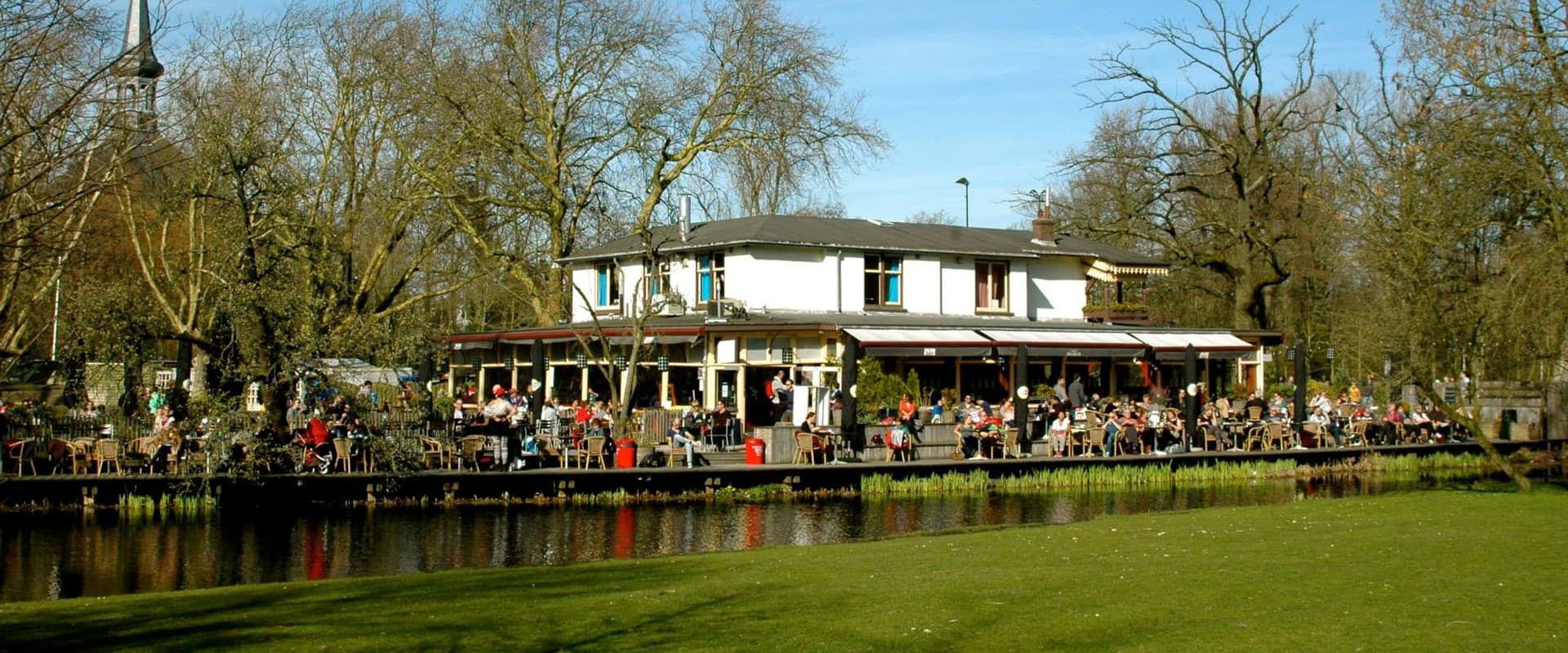 In het Vondelpark van Amsterdam Lees over de natuur historie en het